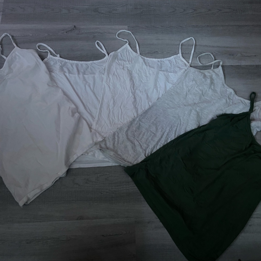 BRAND NEW! Bundle of 5 Old Navy Tank Tops!